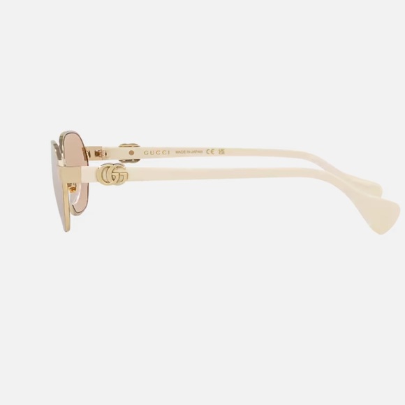 Gucci Eyewear
Gucci Eyewear Round Frame Sunglasses - Picture 3 of 5